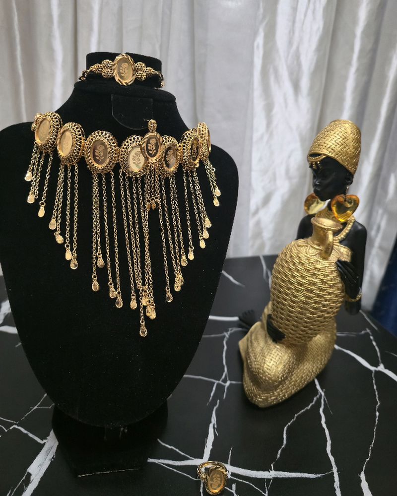 طقم خناق